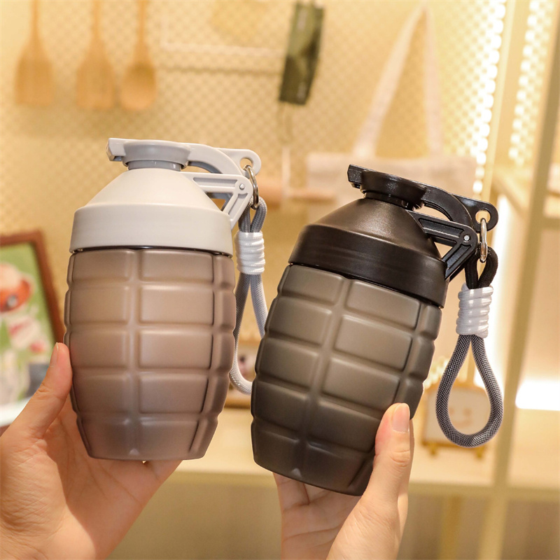 Fitness Nutrition Milk Shake - Butelka na wodę do sportu i