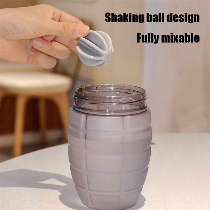 Butelka na wodę do sportu i fi – Fitness Nutrition Milk Shake recenzja i cena
